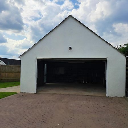 Beautiful 5 Bedroom Bungalow, Sleeps 7, In 卡恩 外观 照片