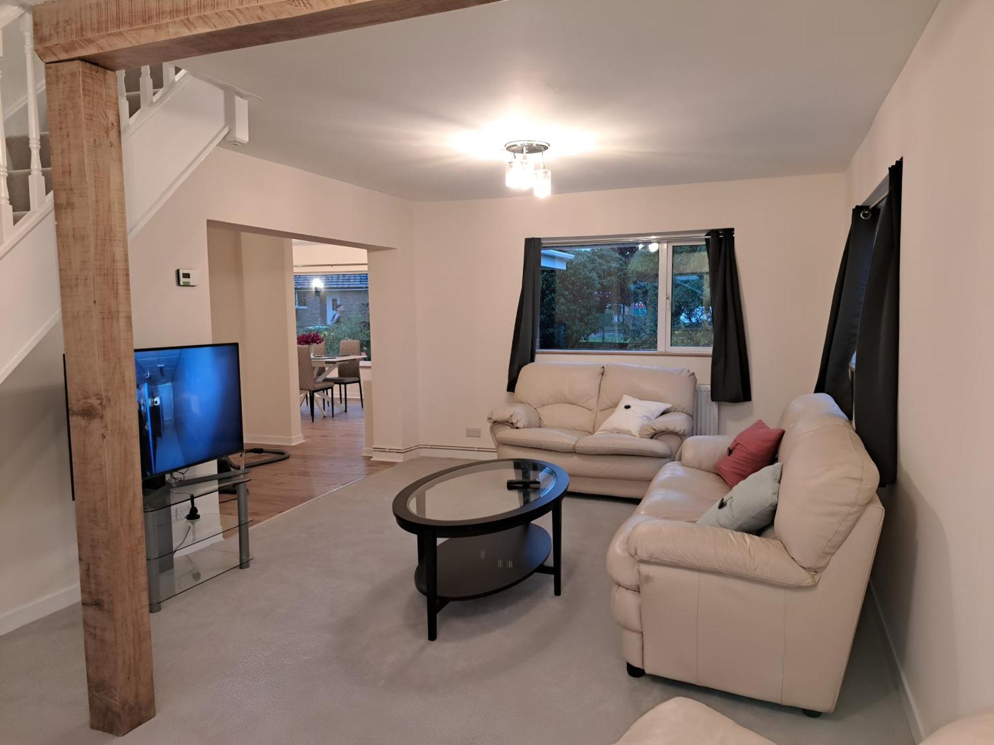 Beautiful 5 Bedroom Bungalow, Sleeps 7, In 卡恩 外观 照片